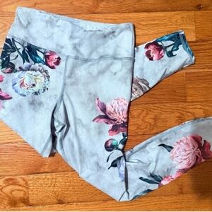 Evolution & Creation Women's Floral Print High Rise Yoga Leggings Sz Small